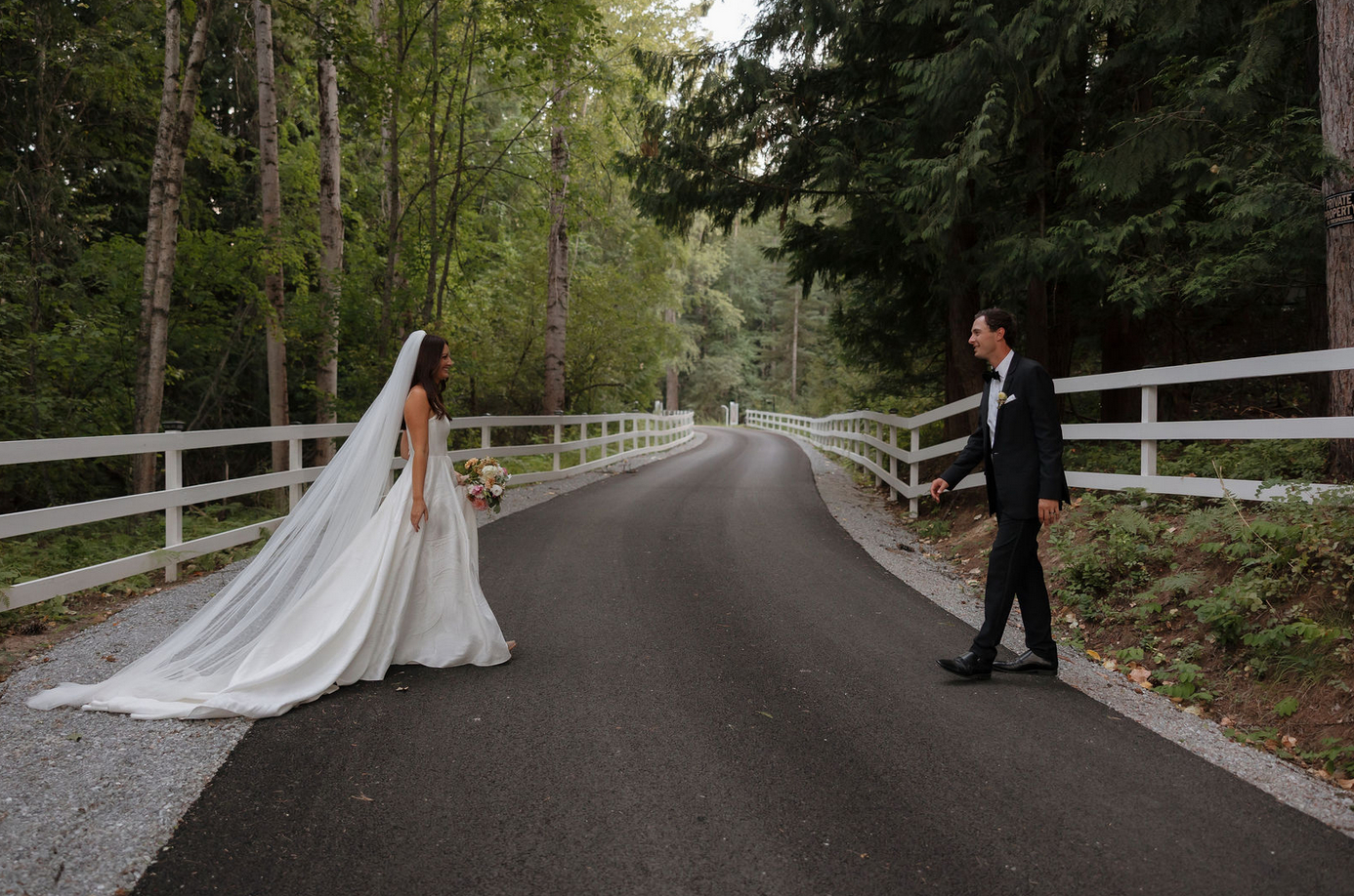 Castaways Farm red barn vacation relaxing exciting adventure