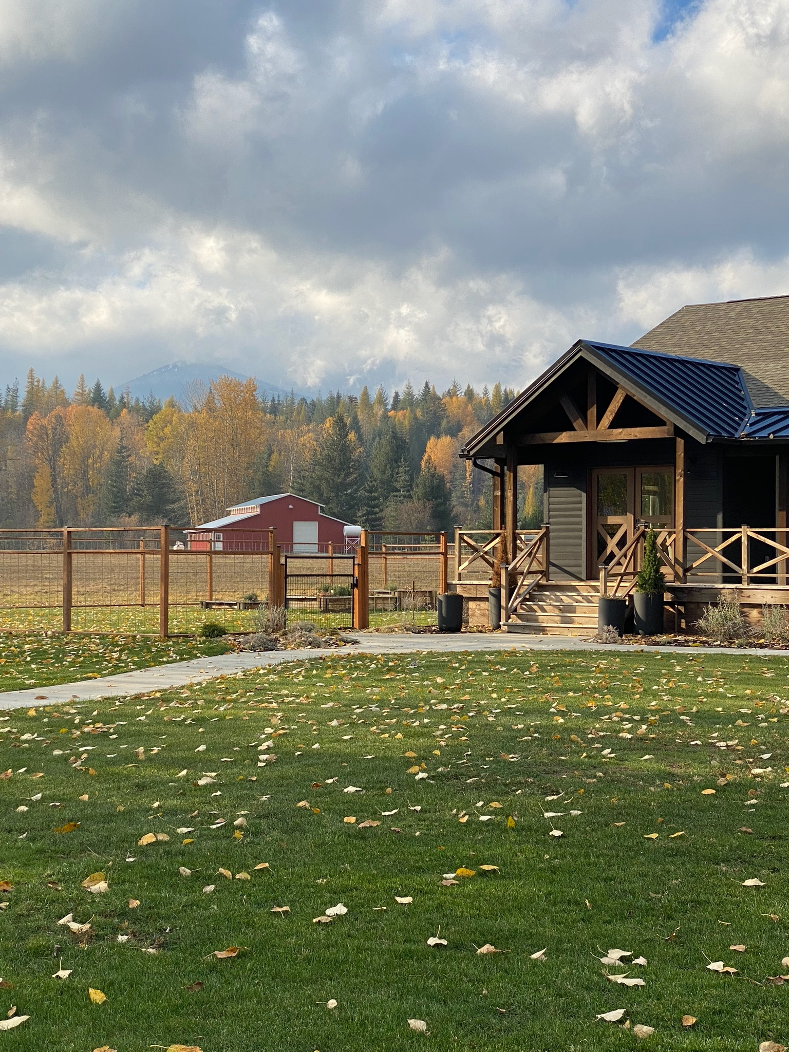 Castaways Farm red barn vacation relaxing exciting adventure